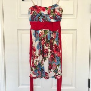 Strapless floral summer dress with pockets